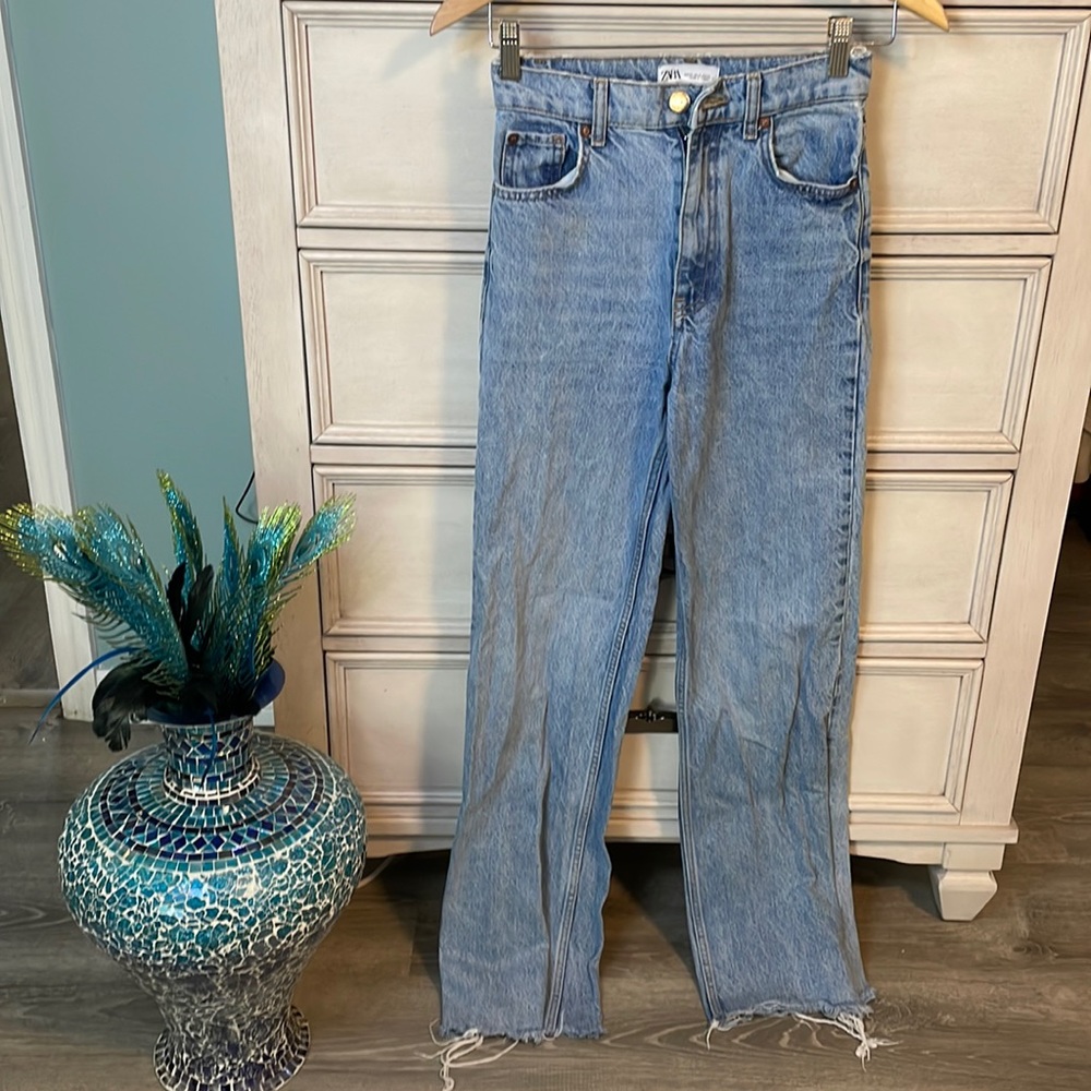Zara High Rise Wide Leg Full Length Jeans 6045/226/400